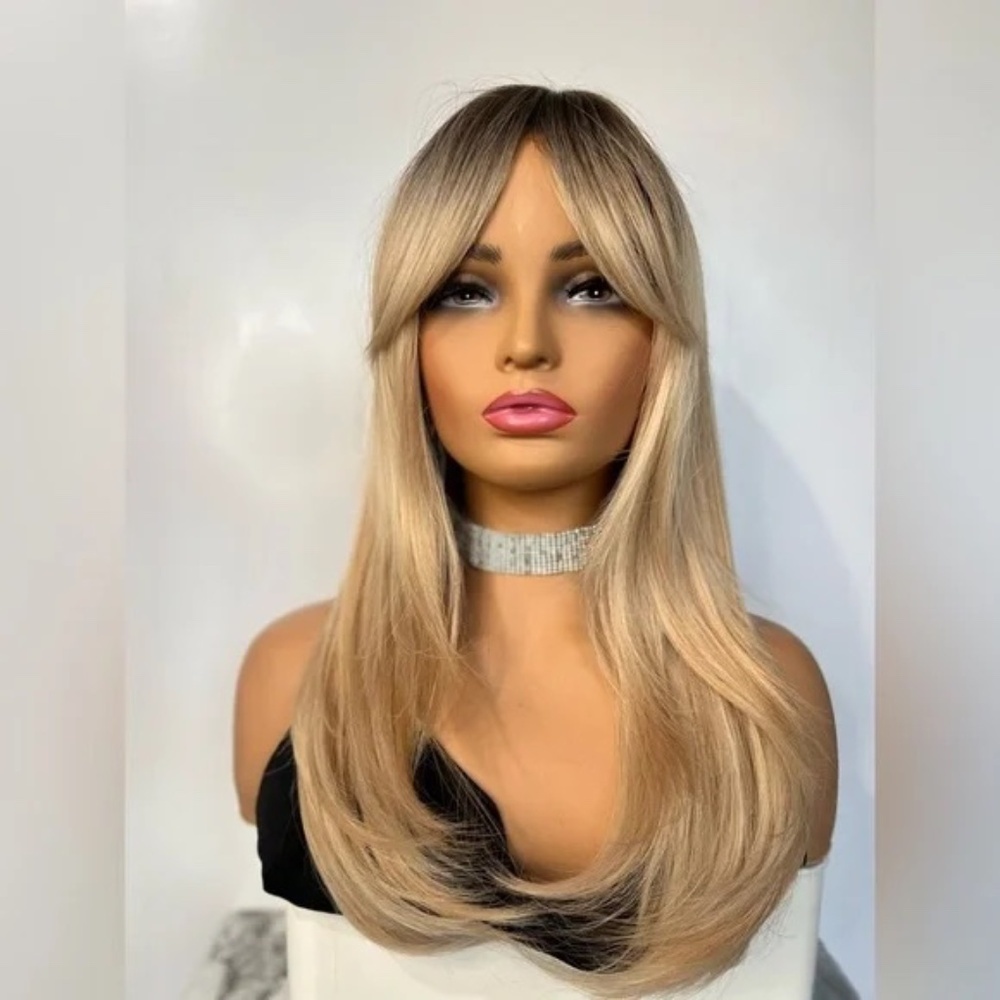 layered Balayage Blonde Wig - Picture 7 of 8